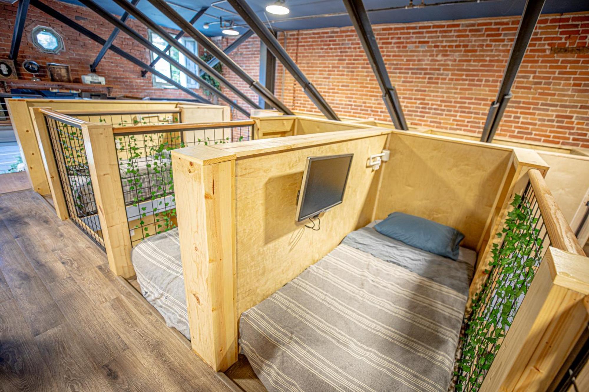 Social Stays - Santa Barbara'S First Hostel On State Street Esterno foto