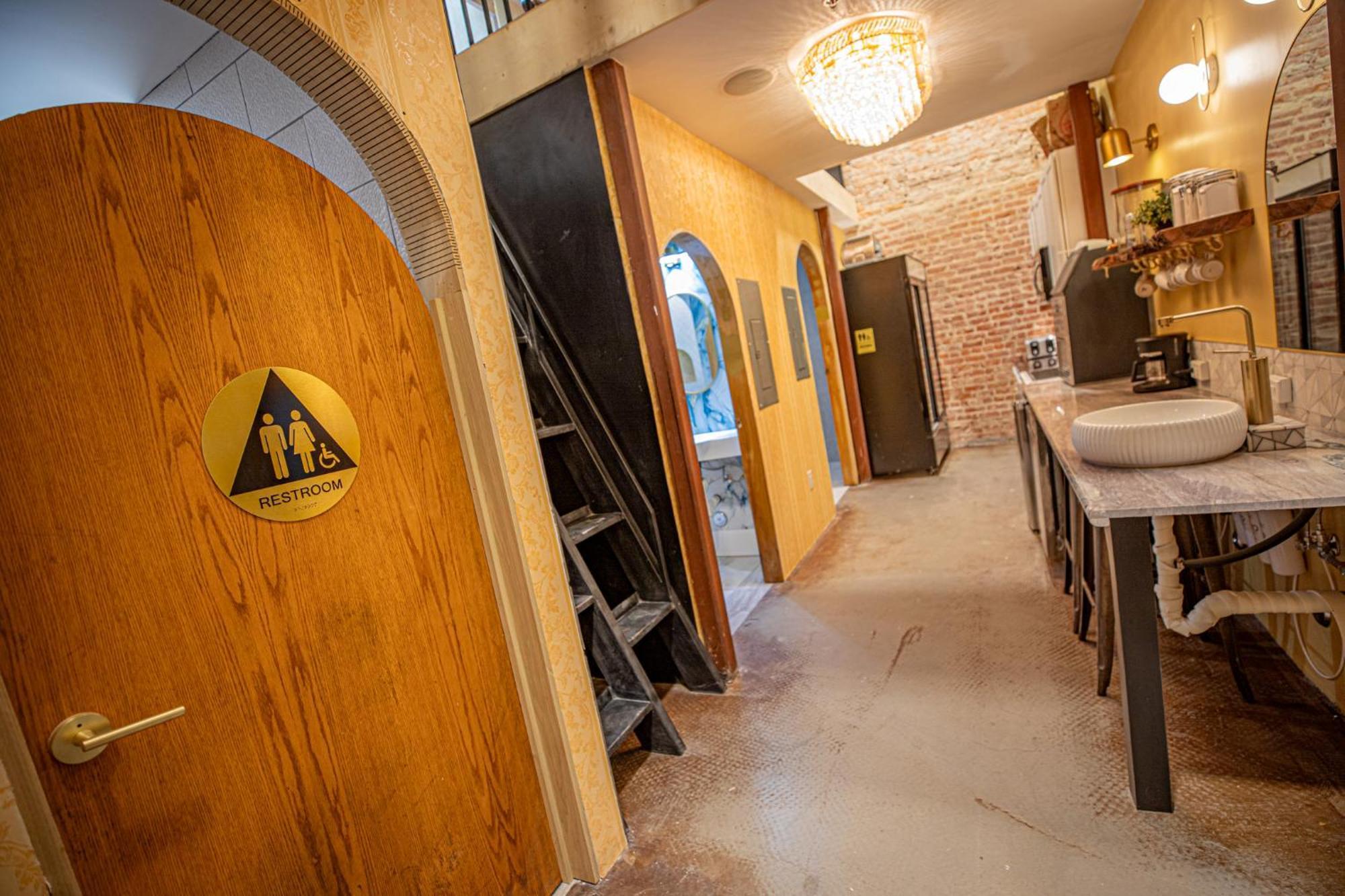 Social Stays - Santa Barbara'S First Hostel On State Street Esterno foto
